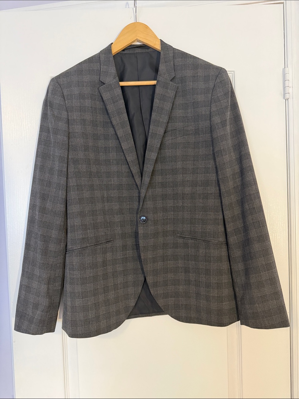 H&M Men’s Grey Plaid Slim Fit Blazer – Size 40R
